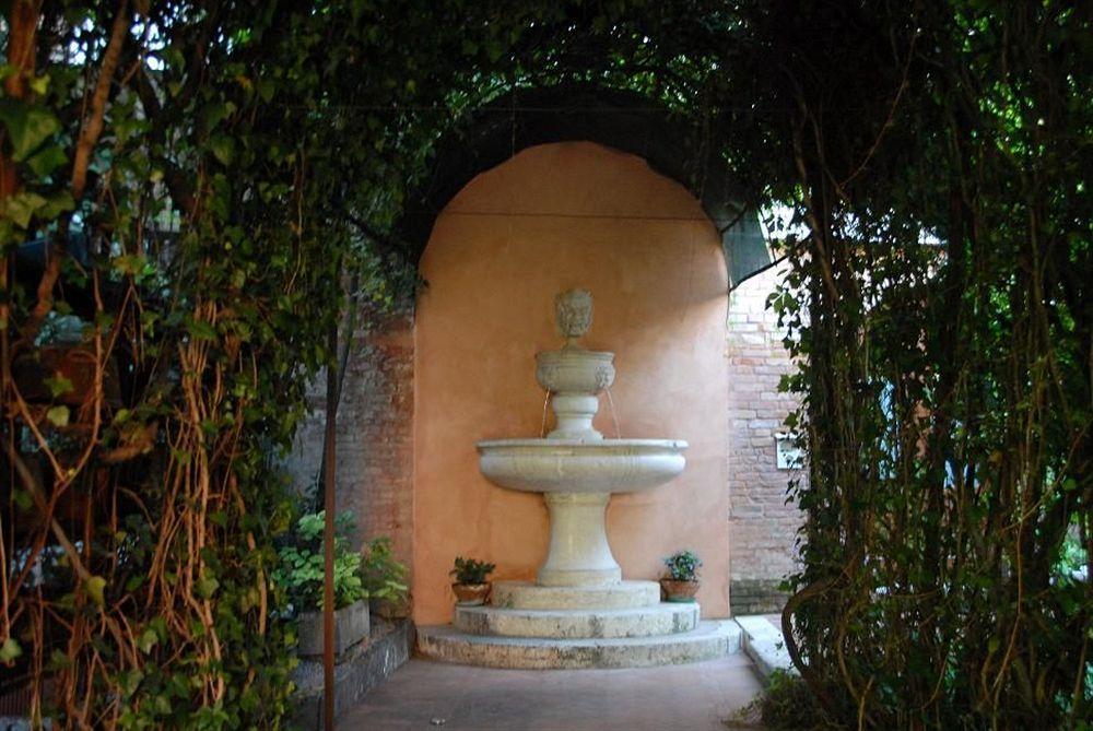 Accademia - Maravege Venice